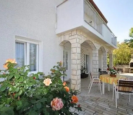 Apartments Vrbnik Daire Vrbnik (Primorje-Gorski Kotar)