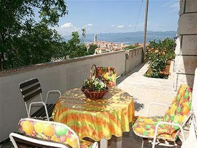 Apartments Vrbnik Vrbnik (Primorje-Gorski Kotar)