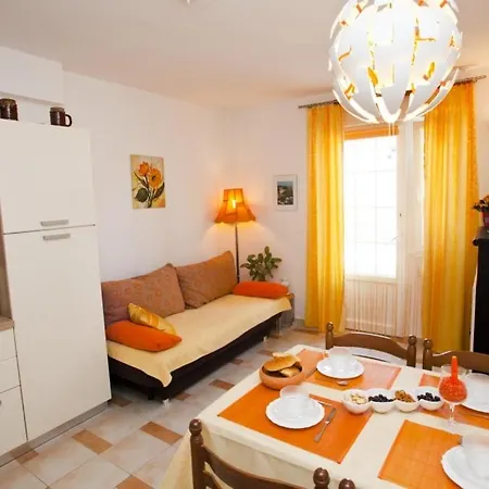 Apartments Vrbnik Apartment