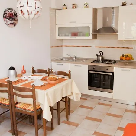 Apartments Vrbnik 아파트 *