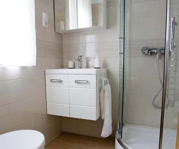 Apartments Vrbnik * 瓦比尼科