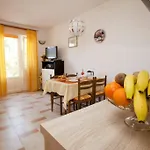 Апартаменты Apartments Vrbnik Врбник